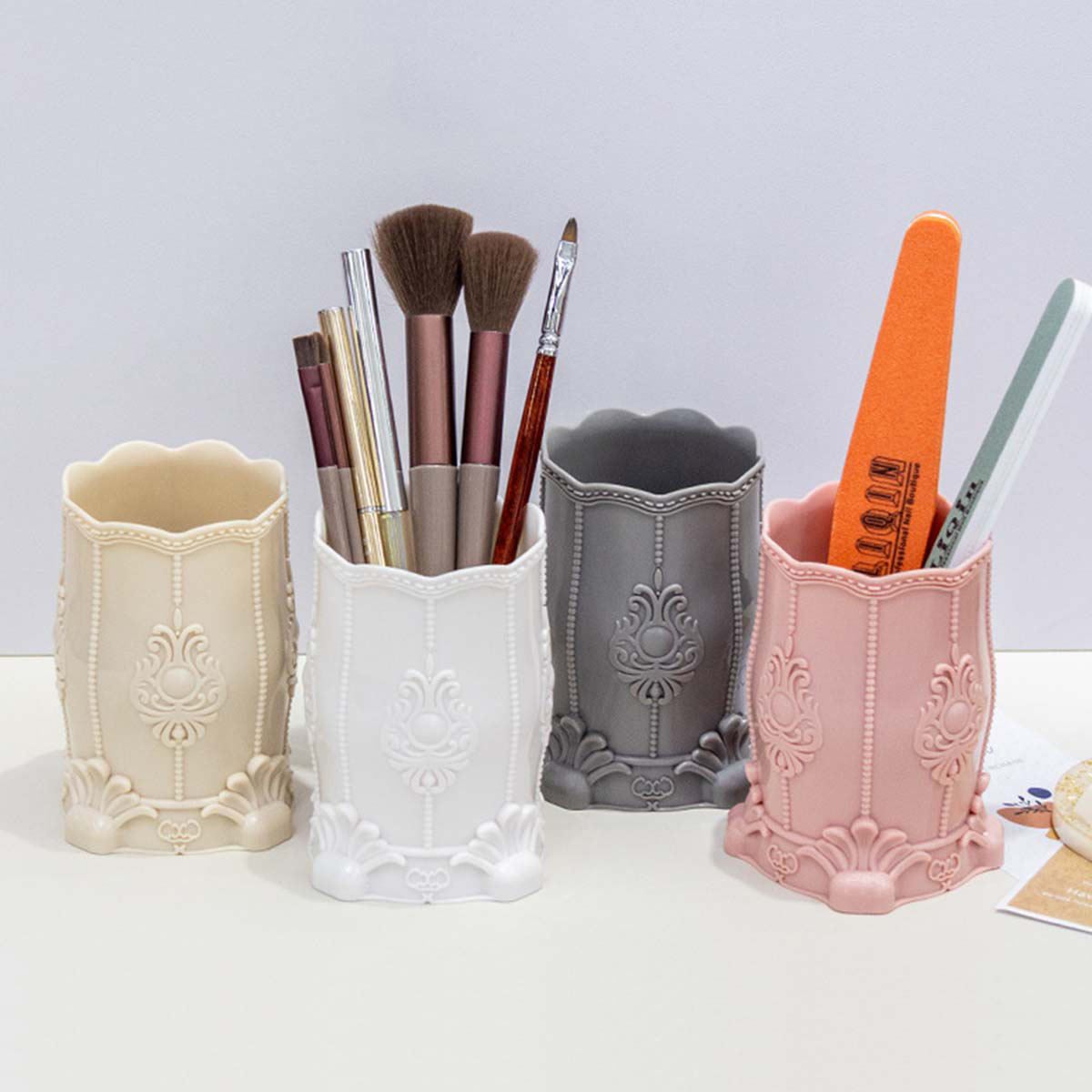 Creative Makeup Brush/Pen Hold - مراجعة Home Office Jobs وسعره