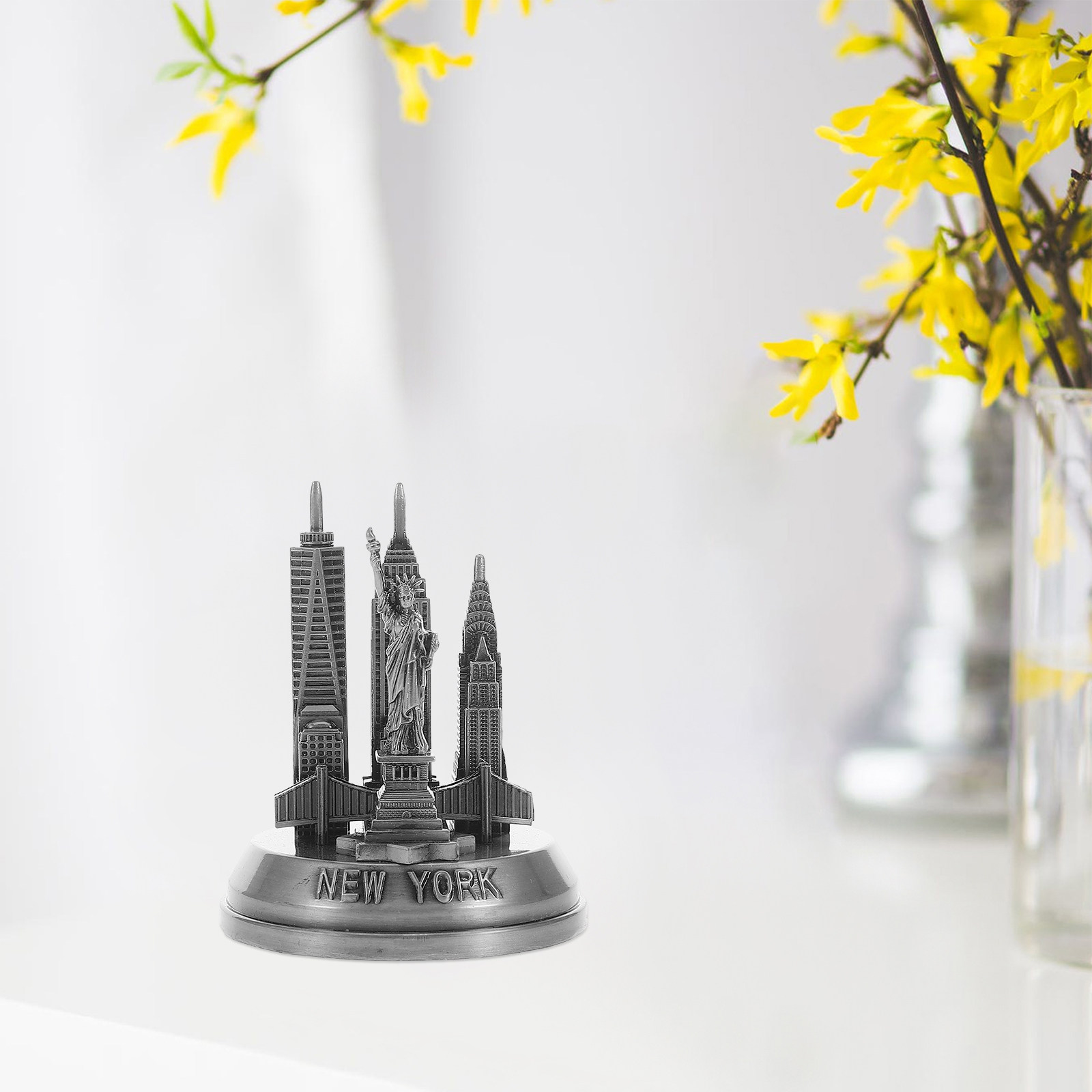 Metal New York Landmarks Sculp - مراجعة Home Office York وسعره